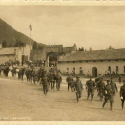 CPA Militaria Gebirgs-Sanit -Abt. auf Luziensteig Suisse Bataillon 164