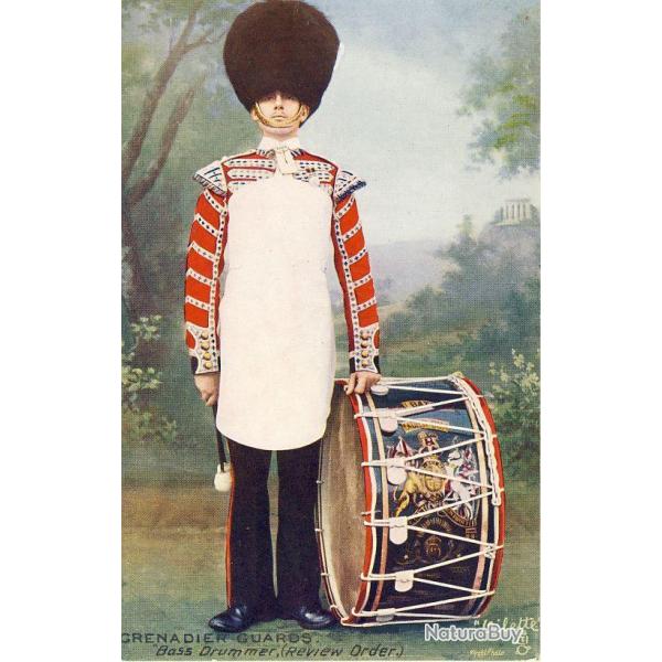 CPA MILITARIA illustrateur Oilette Grenadier Guards Bass drummer