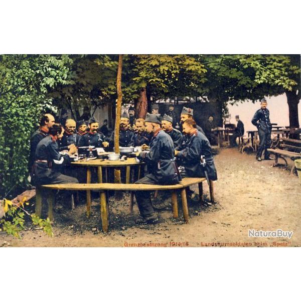 CPA Militaria Arme Suisse Guerre Soldats de Landstrum Bouilli fdral