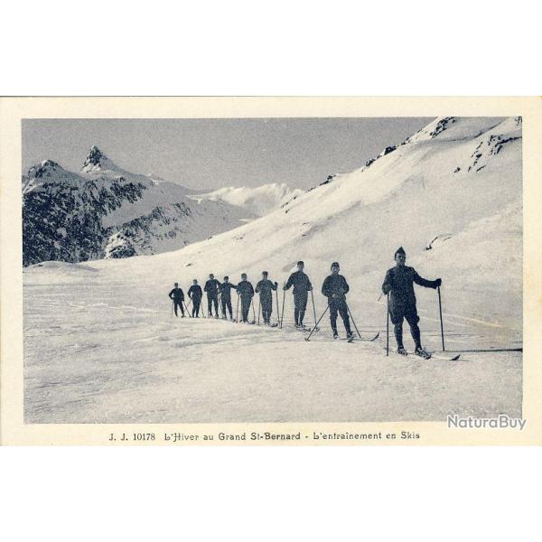 CP Suisse Valais Hiver Grand St Bernard Militaire L'entranement en skis