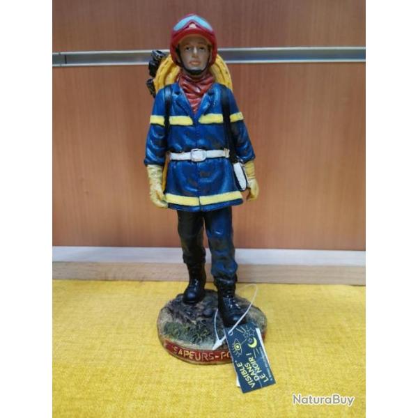 figurine pompier et son enrouleur