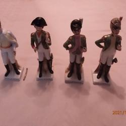 4 figurines de l'armée napoléonienne.