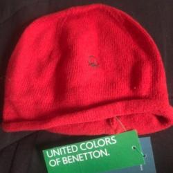 1 bonnet enfant 12 / 18 mois rouge benetton