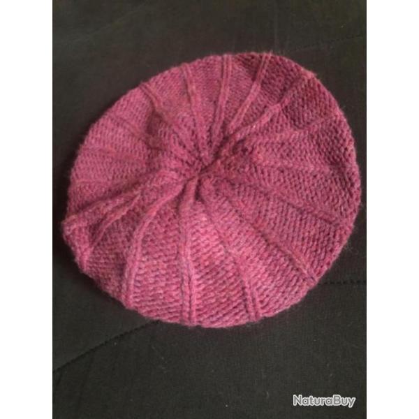 1 bonnet enfant 12 / 18 mois violet type beret benetton