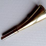 Corne de chasse plate en laiton poli Compiègne - 25 cm - Cornes d'appel