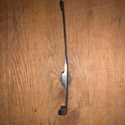 Extracteur avec sa bague de Mousqueton MAUSER ESPAGNOL mod&egrave;le 1916