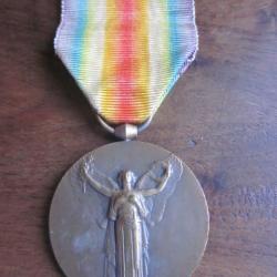 Medaille GRANDE GUERRE CIVILISATION  1914 / 18