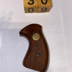 paire de plaquette pour revolver MAUSER K50 (30)