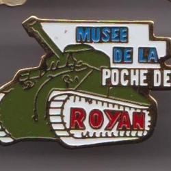 Pin's Char Tank Musée De La Poche Royan Ref 3001p