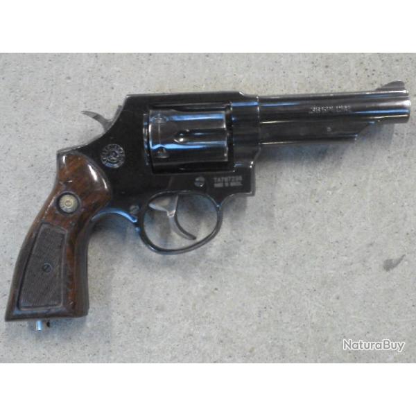 Revolver Taurus 82 Cal.38 special Rf: 236