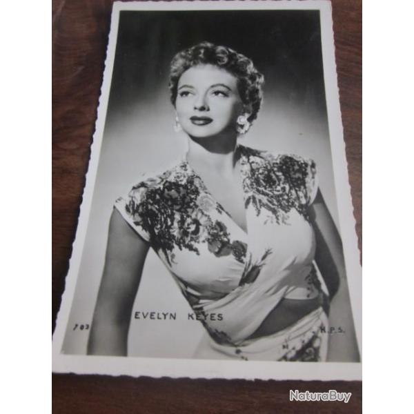 CP EVELYN KEYES