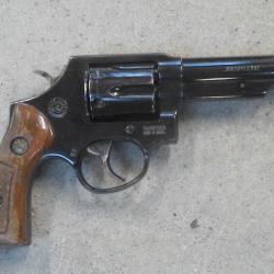 Revolver TAURUS 82 Cal. 38 special  Réf: 233