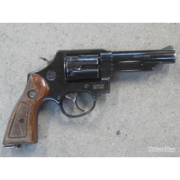 Revolver TAURUS 82 Cal. 38 special  Rf: 233