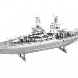 MetalEarth Bateaux: USS ARIZONA 14x2.5x5.1cm. maquette 3D en métal avec 2 feuilles. sur carte 12x17c
