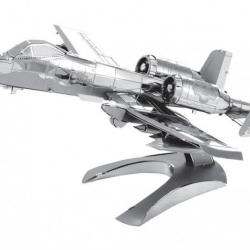 MetalEarth Aviation: A10 THUNDERBOLT II 12x11.2x6.4cm. maquette 3D en métal avec 2 feuilles. sur car