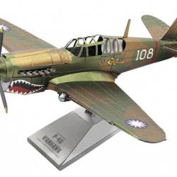 MetalEarth Aviation: P-40 WARHAWK 10.9x13.2x7.87cm. maquette 3D en métal avec 2 feuilles multicoloré