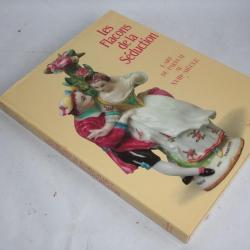 Livre Les flacons de la séduction l'art du parfum au XVIII 1985
