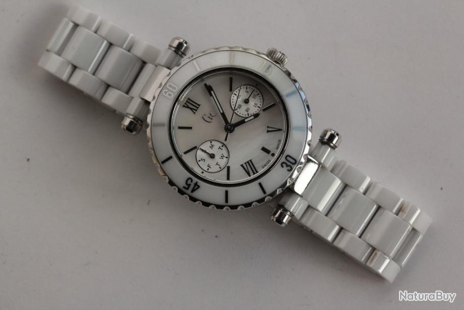GUESS Montre GC Femme céramique blanche nacre - Horlogerie (8767298)
