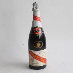 Bouteille de champagne G.H. MUMM Cordon rouge Brut