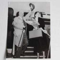 Photo Charlie Chaplin et Oona 1952 AGIP Cohen cinéma
