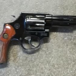 Revolver Taurus 82 Cal. 38 special Réf: 607