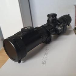 Lunette UTG 1-4,5 x 28 Accushot. Réticule Mil-dot