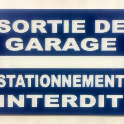 Plaque "SORTIE DE GARAGE STATIONNEMENT INTERDIT" bleu format 100x150 mm