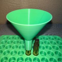 Entonnoir vert clair spécialement conçu pour le rechargement des calibres 308 winchester (7,62 x 51)