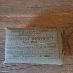 PANSEMENT INDIVIDUEL ARMEE FRANCAISE MLE 1949 DATE 1954 INDOCHINE ALGERIE