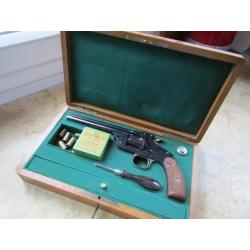 complet Coffret US Smith and Wesson new model n3. 44 Russian quasi neuf 44 russian + certif D (e)