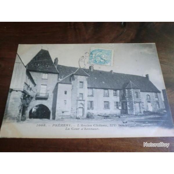 CP  dpt 58  PREMERY  L ANCIEN CHATEAU  LA COUR D HONNEUR