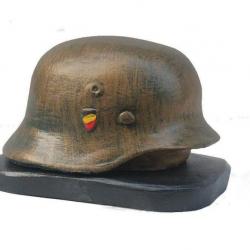 Casque Allemand WW2 - Presse Papier sur socle ( Hauteur : 6 cm )