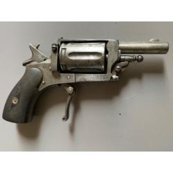Revolver WELLODOG avec marquage TRILODOG Cal 6 mm