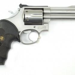 Revolver Smith et Wesson 686-4 calibre 357 magnum canon 4 pouces