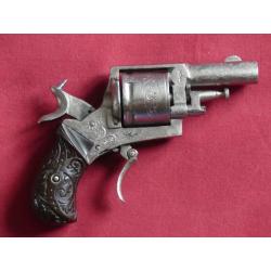 beau  revolver   bulldog calibre 320  poudre noir