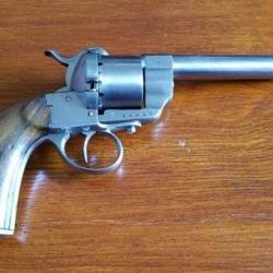 Véritable révolver Lefaucheux à broche en calibre 12mm.