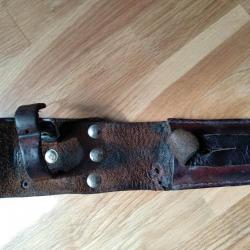Porte baïonnette - Gousset pour baïonnette Suédoise Mauser modèle 1896 / 1894