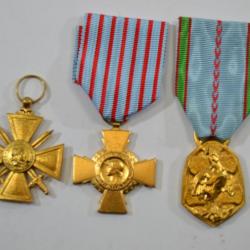 Lot médailles Françaises Croix du Combattant WW2, Résistance et croix de guerre 1939
