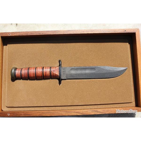 KABAR Figthing Knife World War II US MARINE CORPS SEMPER FIDELIS