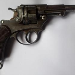 REVOLVER / 12 MM  TYPE 1874   : MANUFACTURE FRANCAISE D ARMES & CYCLES . ST ETIENNE . FONCTIONNEL .