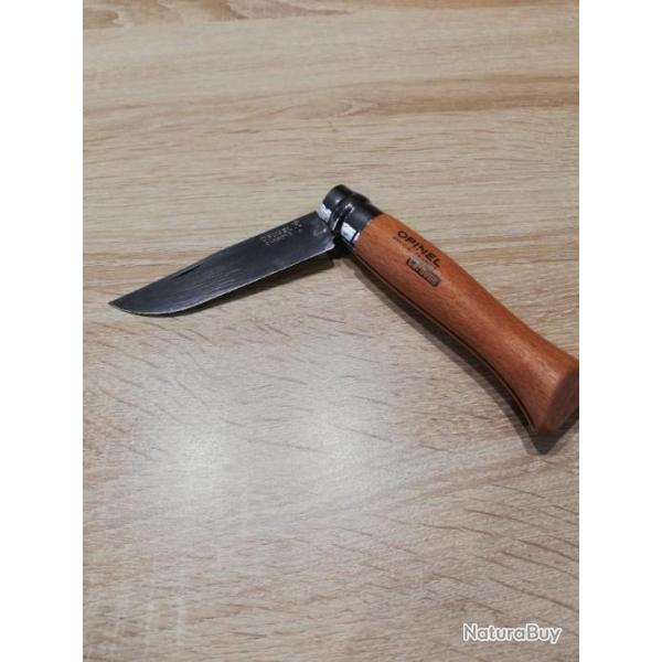 Couteau OPINEL pliant carbone n09