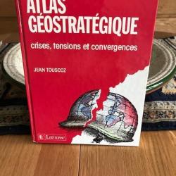 livre atlas géostratégique Larousse