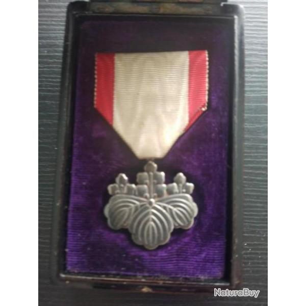 mdaille japonaise WW2 empire du soleil levant classe 5