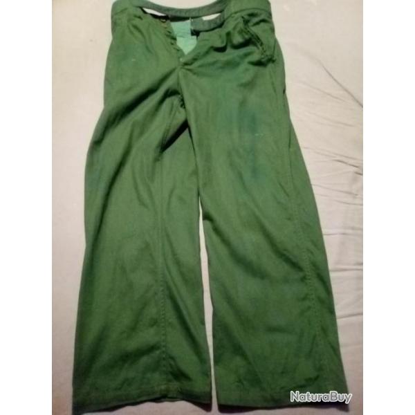 PANTALON ALLEMAND MODELE 1938 EN TOILE COTON DE COULEURS RESEDA DE LA SECONDE GUERRE MONDIALE