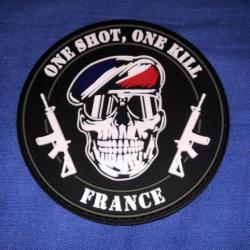 Patch écusson velcro ONE SHOT ONE KILL tir AR15 France patriote français béret bleu blanc rouge