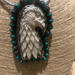 Grand pendentif amérindien - aigle os sculpté argent « repoussé »