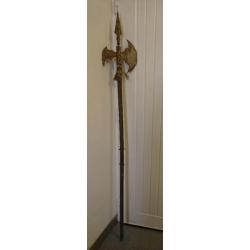 HALLEBARDE Taille 1 mètre 80 cm de hauteur