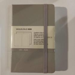 Petits carnets pour faire des notations ou des croquis gris