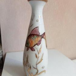 vase signé tess décor poisson période 1900 art deco, hauteur 27 cm