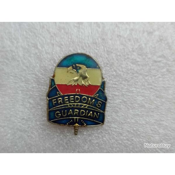 PINS US FREEDOMS GUARDIAN MILITAIRE